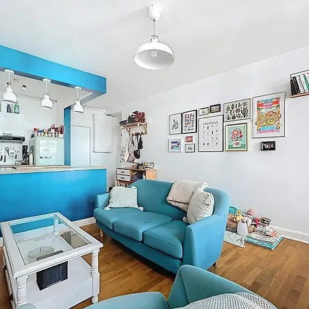 Fully-equipped Cosy Nest In Paris