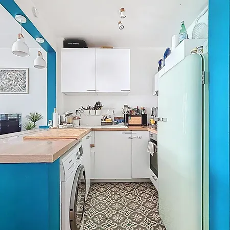Fully-equipped Cosy Nest In Appartement Paris